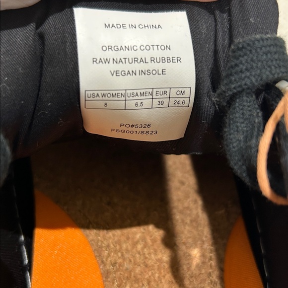 Quince Organic Cotton Canvas Black Sneaker Bamboo Insole Women’s Size 8 NEW - Picture 7 of 7